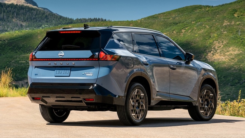 Nissan полностью рассекретил новый гибридный кроссовер Rogue, цены известны